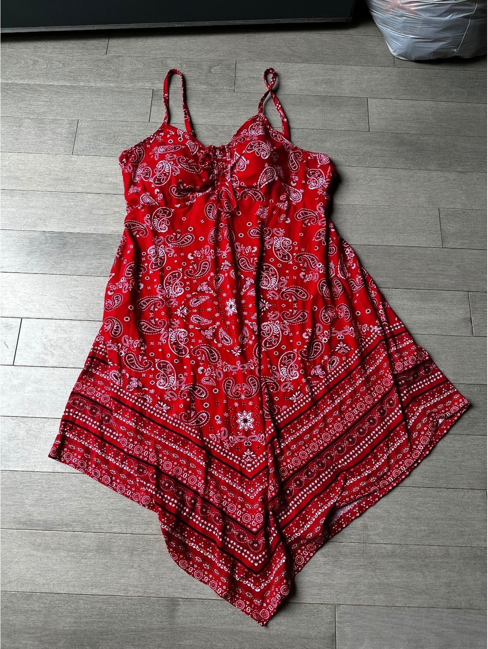 Girls No Boundaries Red Paisley Print Handkerchief Bandanna Hem Dress L 11-13
